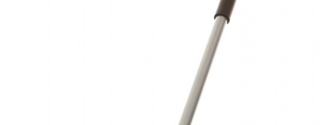 What is the difference between a snow shovel and a snow pusher? What is the difference between a snow shovel and a snow pusher?